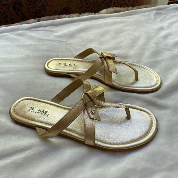 MICHAEL KORS Women Metallic Gold Bow Sandals - NEW NWOB - Picture 4 of 12